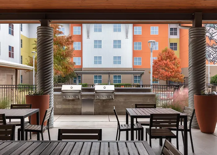 Homewood Suites Techridge Parmer @ I-35