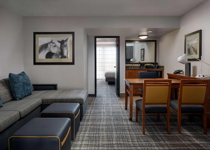 Embassy Suites By Hilton Austin Central